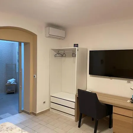 Apartment Alex Comfort House Bari