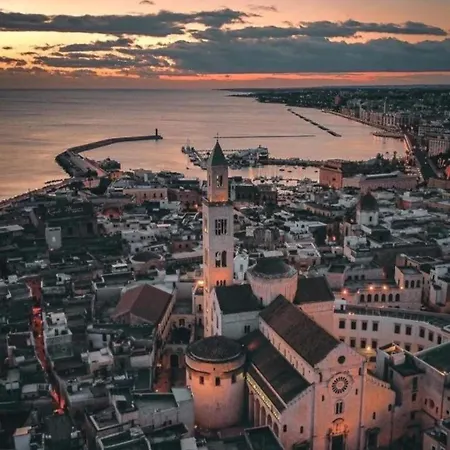 Alex Comfort House *