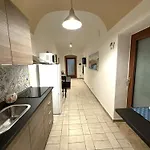Alex Comfort House * Bari